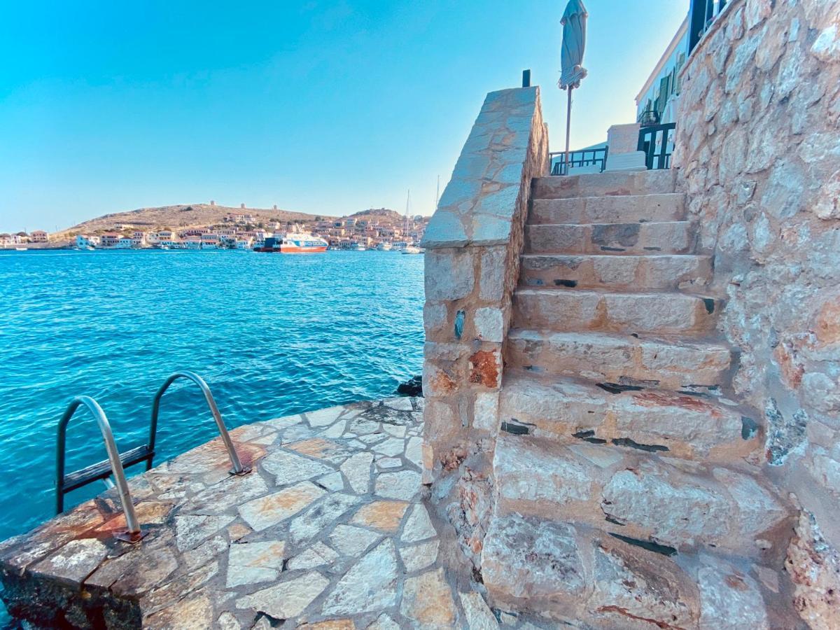 Villa Amalia Chalki Town Luaran gambar