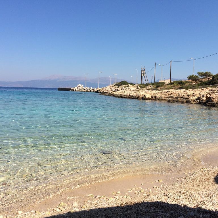 Villa Amalia Chalki Town Luaran gambar