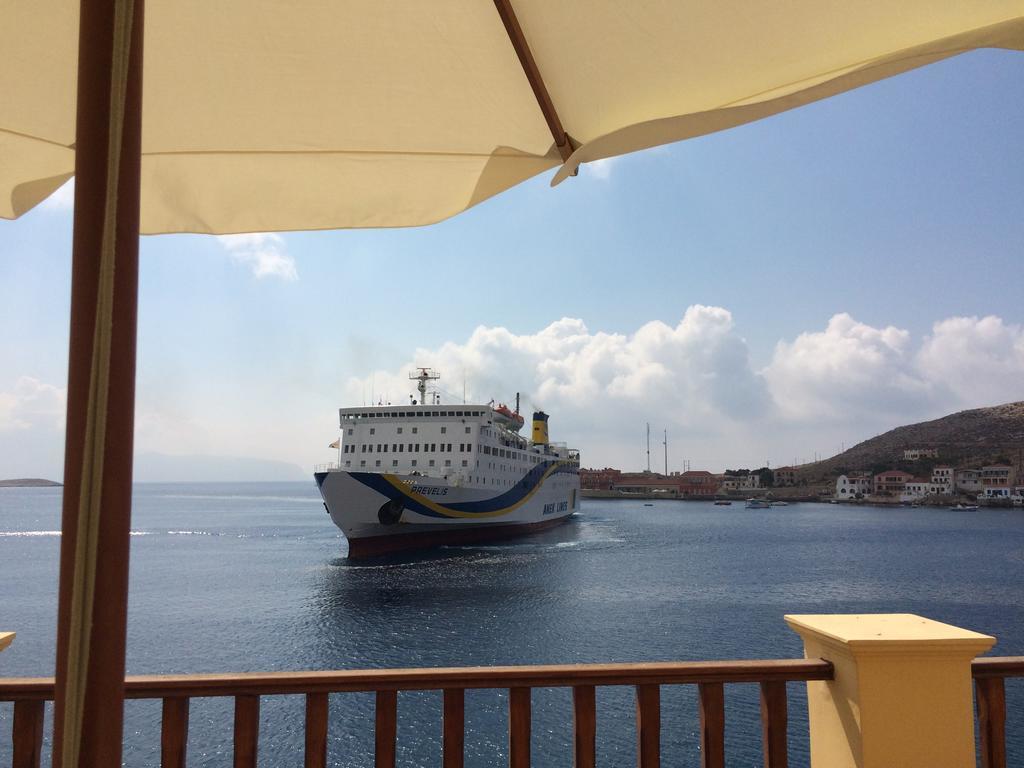 Villa Amalia Chalki Town Luaran gambar